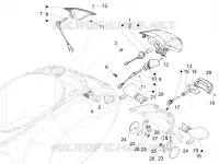 FANALERIA POSTERIORE - FRECCIA LAMPEGGIATORE