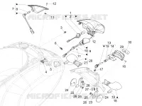FANALERIA POSTERIORE - FRECCIA LAMPEGGIATORE
